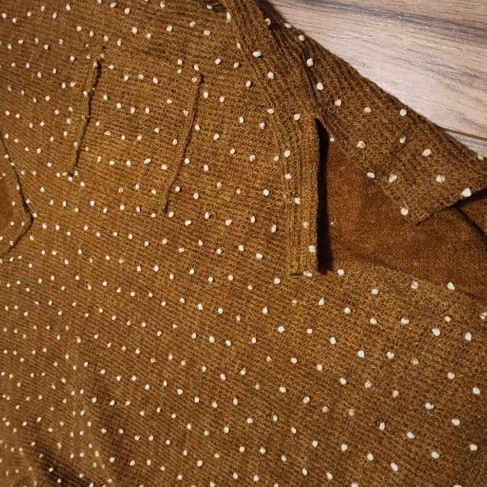 Texture Sweater - Picture 3 of 4